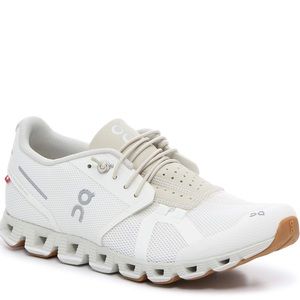 On cloud 5 women’s running shoes